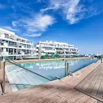 Vivi Homes - Apollo Luxury, Pool, Gym & Apartman Fuengirola