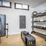 Apartman Vivi Homes - Apollo Luxury, Pool, Gym &