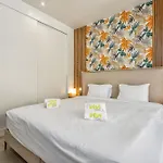 Vivi Homes - Apollo Luxury, Pool, Gym & Apartman Fuengirola