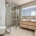 Vivi Homes - Apollo Luxury, Pool, Gym & Apartman Fuengirola