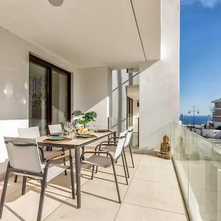 Apartment Vivi Homes - Apollo Luxury, Pool, Gym & Fuengirola