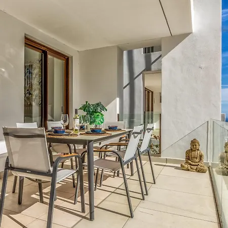 Apartment Vivi Homes - Apollo Luxury, Pool, Gym & *